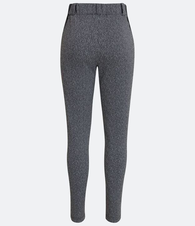 Pantalón Legging en Jacquard con Detalle en Material Sintético 6