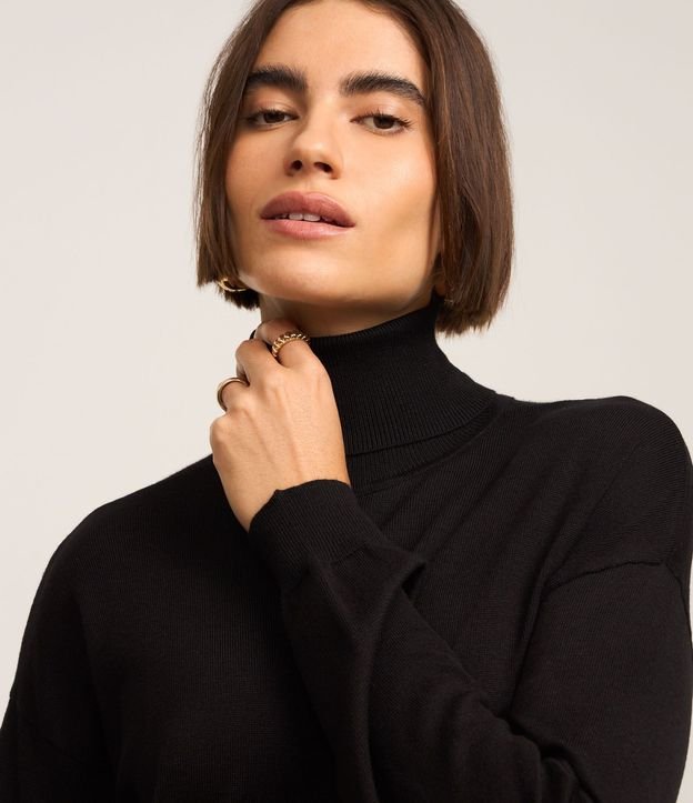Vestido Midi de Punto con Cuello Alto 7