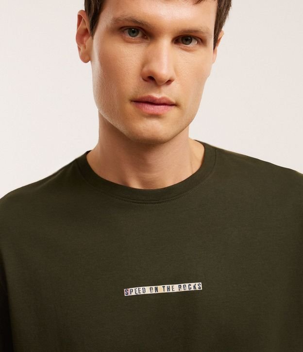 Remera Comfort en Algodón con Estampado Speed On The Rocks 4
