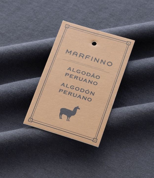 Remera Slim Básica en Algodón Peruano con Cuello Redondo 7