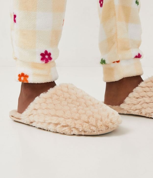 Pantufla Cerrada con Pelinhos en Escamas 8