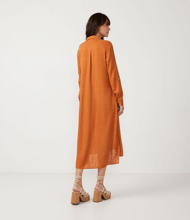 Vestido Chemise Alargado en Viscolino con Botones Contrastantes 2
