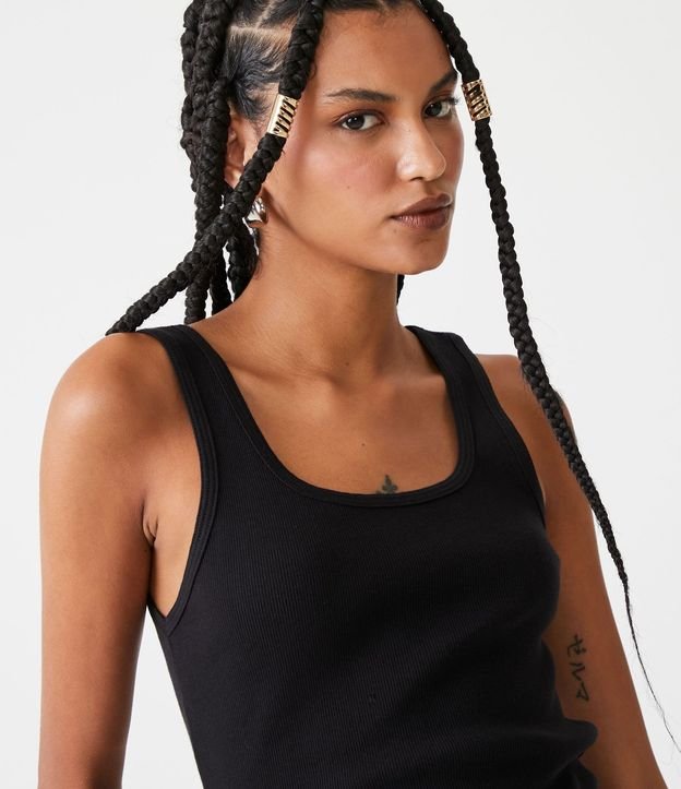 Blusa Musculosa en Algodón con Escote U 4