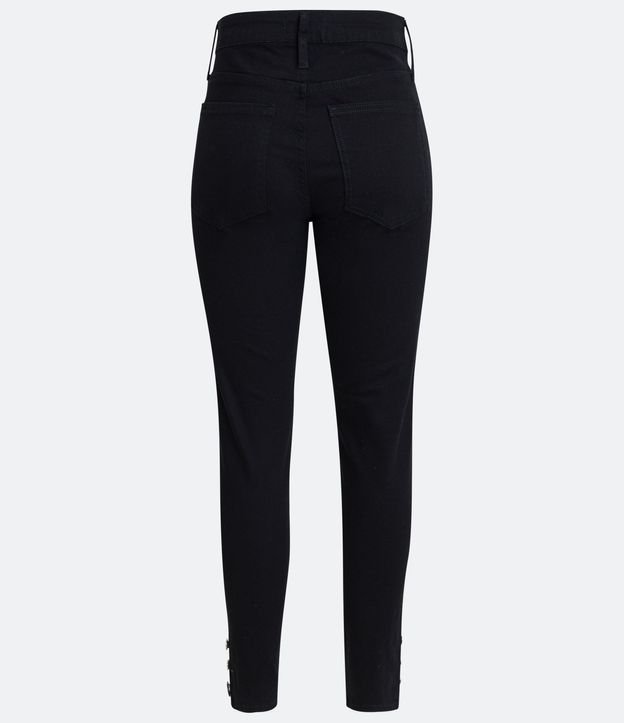 Pantalón Skinny en Sarga con Botón en el Dobladillo 2