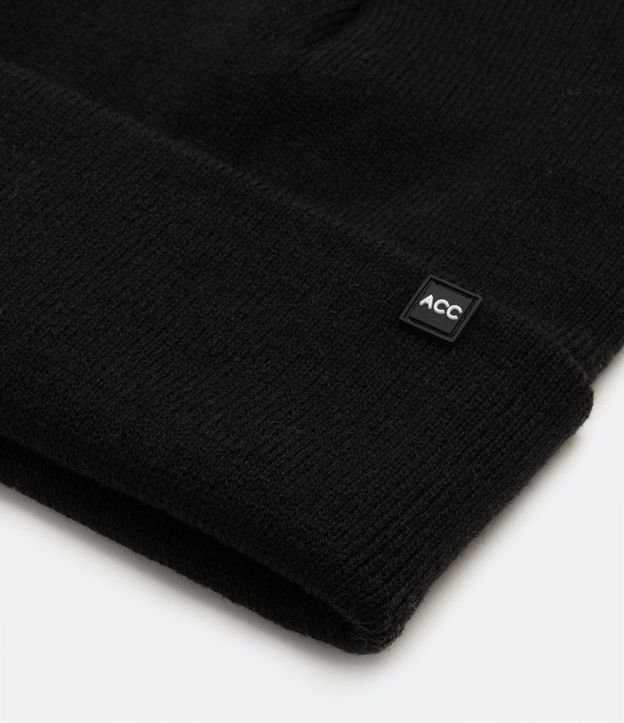 Gorro con Pliegue y Etiqueta Aplicada 2