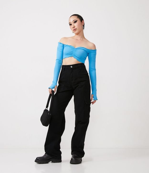 Blusa Cropped en Media Malla con Escote Hombro a Hombro y Destalhes 2