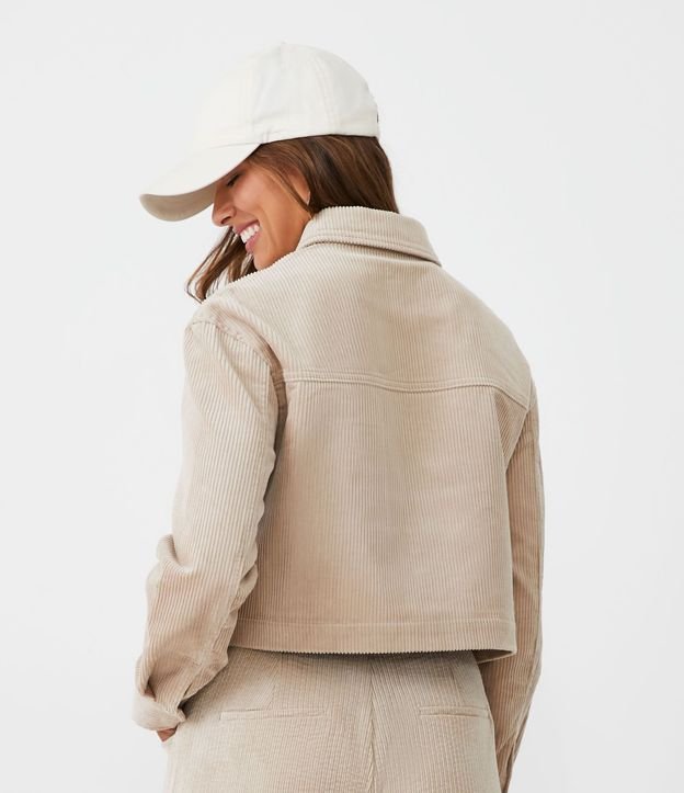 Campera en Terciopelo Acanalado con Bolsillos en el Pecho 3