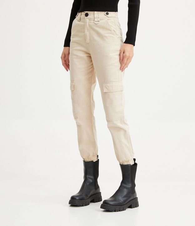 Pantalón Jogger en Sarga con Cintura Elástica y Bolsillos Cargo 2