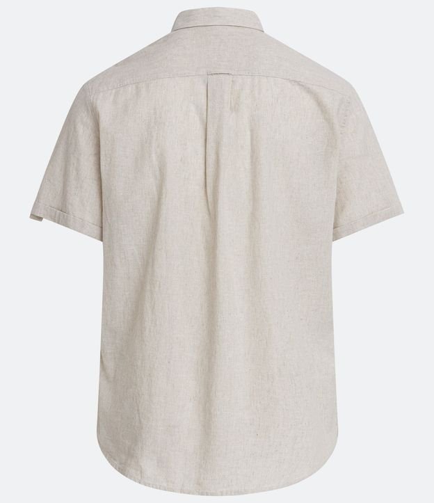 Camisa Comfort en Lino con Bolsillo y Dobra en la Manga 6