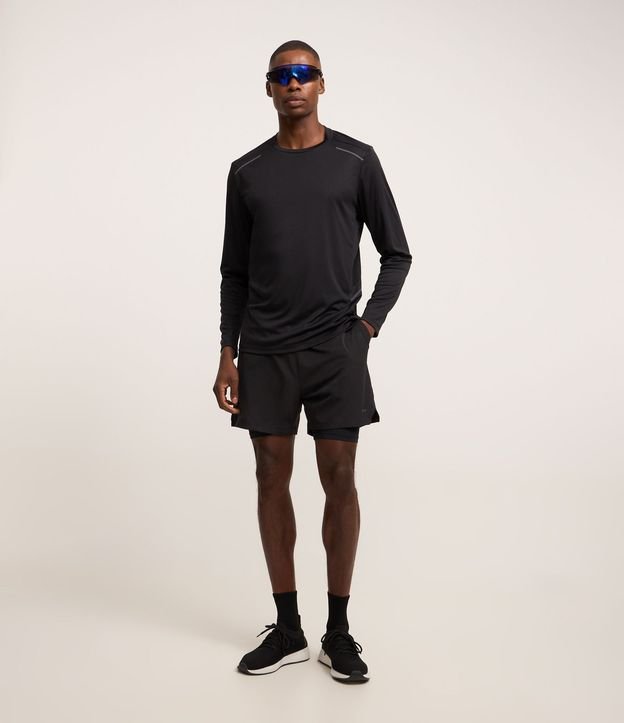 Remera Deportiva Dry Fit con Estampa Rayada 2