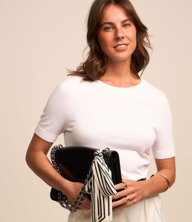 Blusa Básica de Punto con Cuello Redondo 2