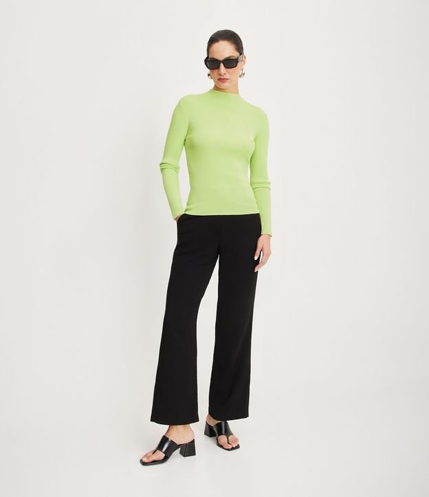 Blusa Básica en Tejido de Punto Acanalada con Cuello Alto 2