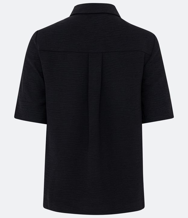 Camisa Texturizada con Bolsillos Delanteros y Botones Diferenciados 2