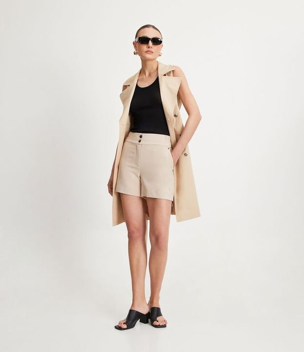 Short Sastre con Cintura Elástica y Abotonado Doble