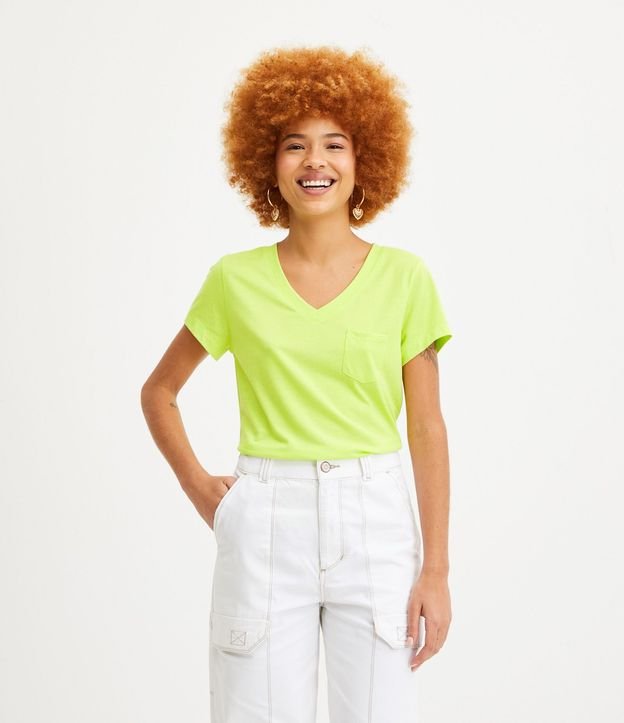 Blusa Básica en Algodón con Pequeño Bolsillo Delantero
