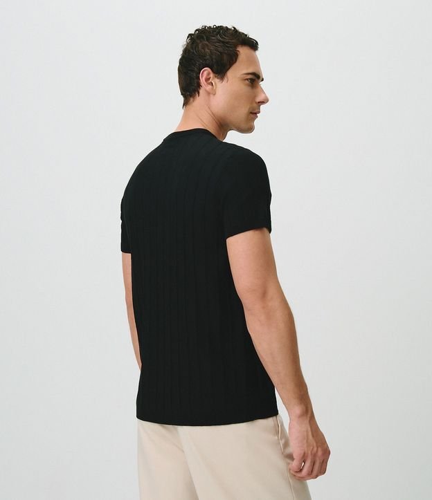 Remera Slim en Viscosa con Textura de Rayas y Manga Corta 4