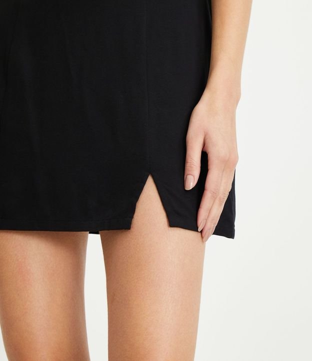 Vestido Corto en Viscosa con Abertura en la Barra 5