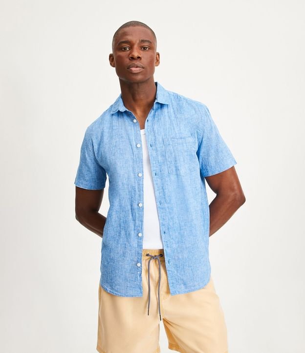 Camisa Comfort Básica en Lino con Bolsillo Delantero