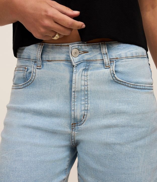 Short Jeans Clásico con Cintura Mediana 4