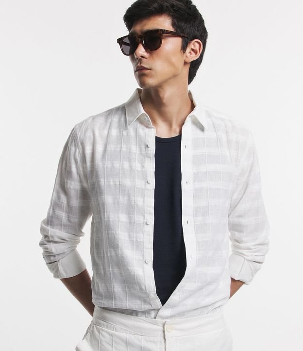 Camisa Regular en Lino con Textura Grid y Manga Larga 6