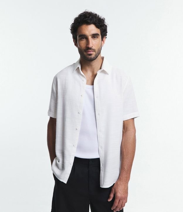 Camisa Comfort en Algodón Texturizado con Rayas