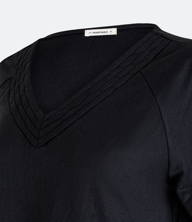 Blusa en Orly con Escote Trabajado 2