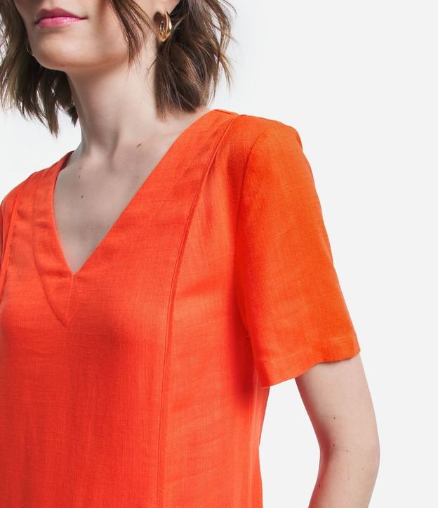 Vestido en Viscolino con Detalle Diferenciado 4