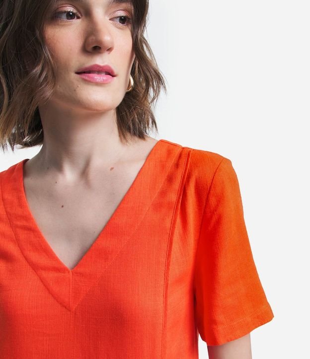 Vestido en Viscolino con Detalle Diferenciado 6