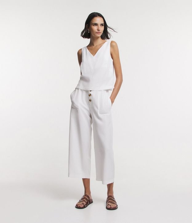 Pantalón Pantalona en Viscosa Cintura Mediana con Botones y Bolsillos