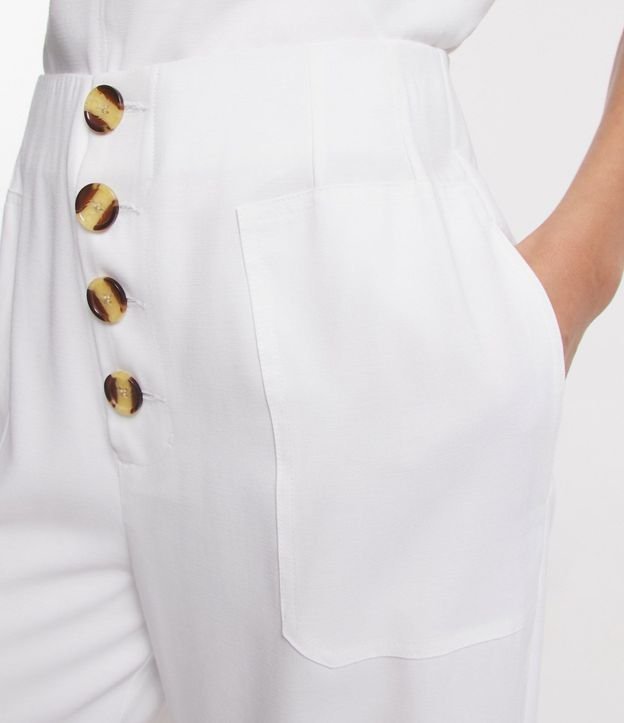 Pantalón Pantalona en Viscosa Cintura Mediana con Botones y Bolsillos 4