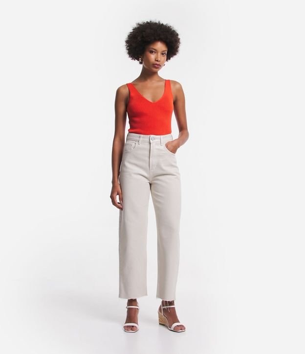 Blusa Musculosa en Punto Acanalado con Escote V 2