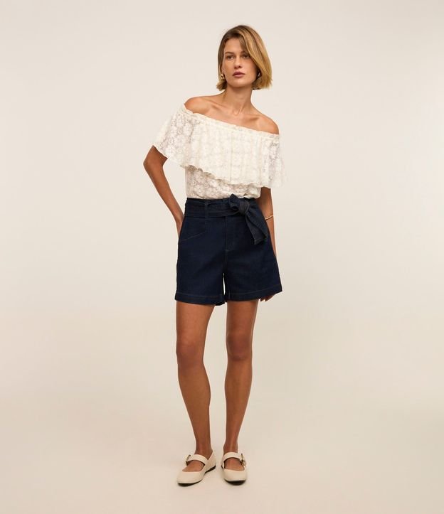 Short Mom en Jeans con Elastano y Cinturón con Pespuntes 3