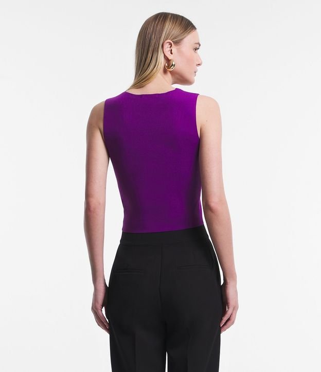 Blusa Cropped en Punto con Escote Cuadrado 4