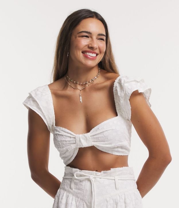 Top con Textura de Lunares y Nudo Delantero