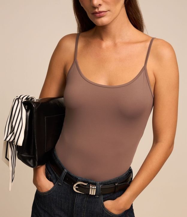 Blusa Musculosa Básica en Poliamida con Breteles Finos 3