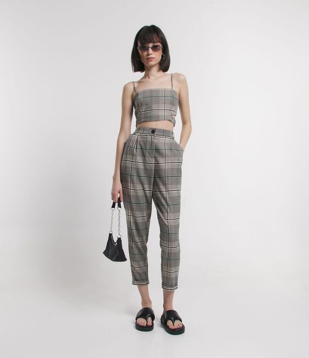 Pantalón Carrot en Sastrería de Cuadros con Bolsillos