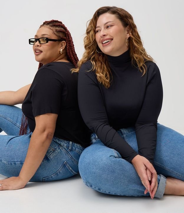 Pantalón Mom Jeans con Lavado Marmól Curve & Plus Size 6