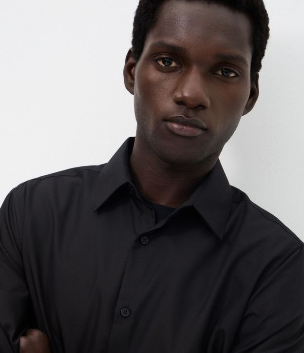 Camisa Regular en Microfibra con Cuello Inglés y Manga Larga 4