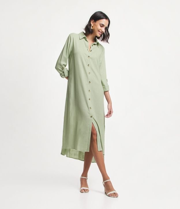 Vestido Chemise Alargado en Viscolino con Botones Contrastantes