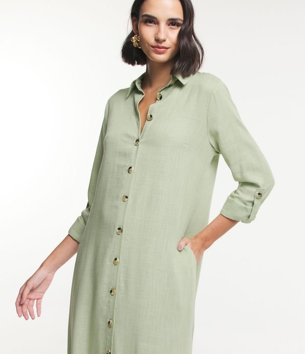 Vestido Chemise Alargado en Viscolino con Botones Contrastantes 2