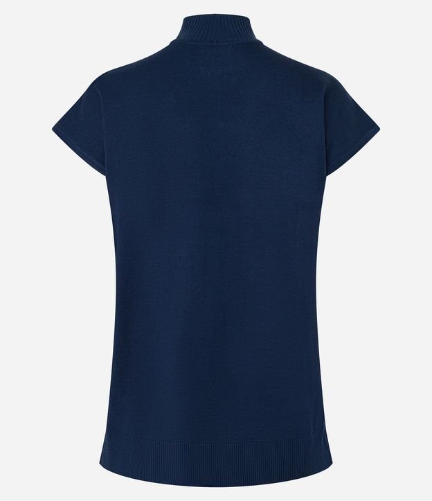 Blusa en Punto con Cuello Alto 9