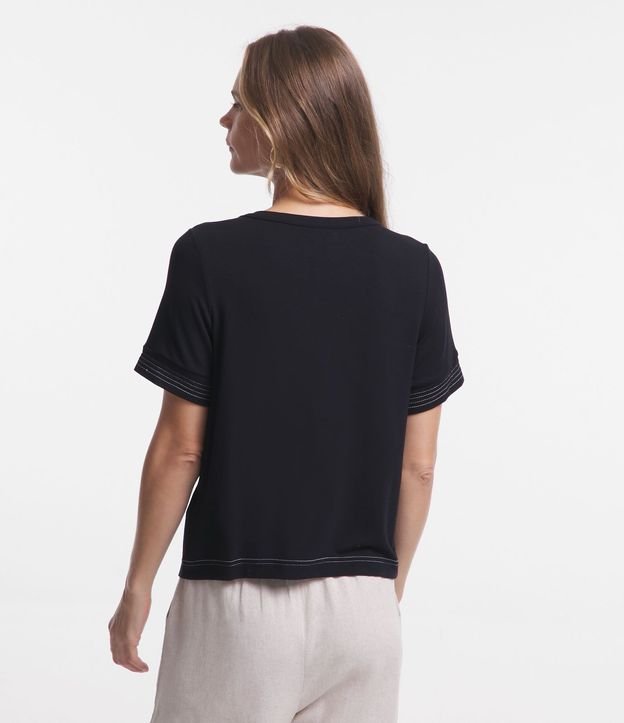 Blusa en Viscosa con Costura Contrastante 4