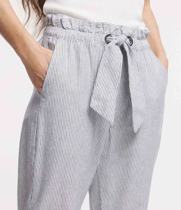 Pantalón Baggy Cintura Alta en Sarga Rayada con Lazo en la Cintura 4