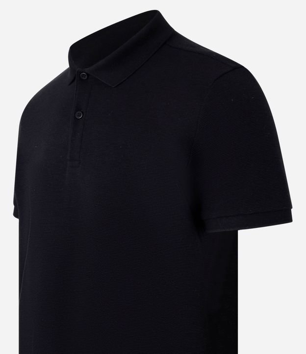 Polo Slim en Media Malla con Botones y Textura Acanalada 6