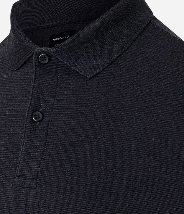 Polo Slim en Media Malla con Botones y Textura Acanalada 8