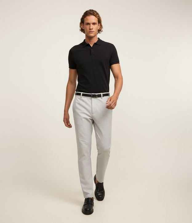 Polo Slim en Media Malla con Botones y Textura Acanalada