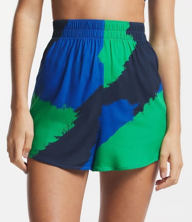Salida de Playa Short en Viscosa con Cintura Elástica y Estampado Abstracto 1