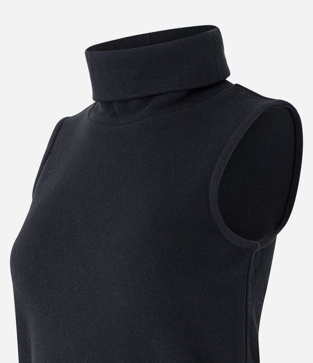Blusa sin Manga en Punto con Cuello Alto 7