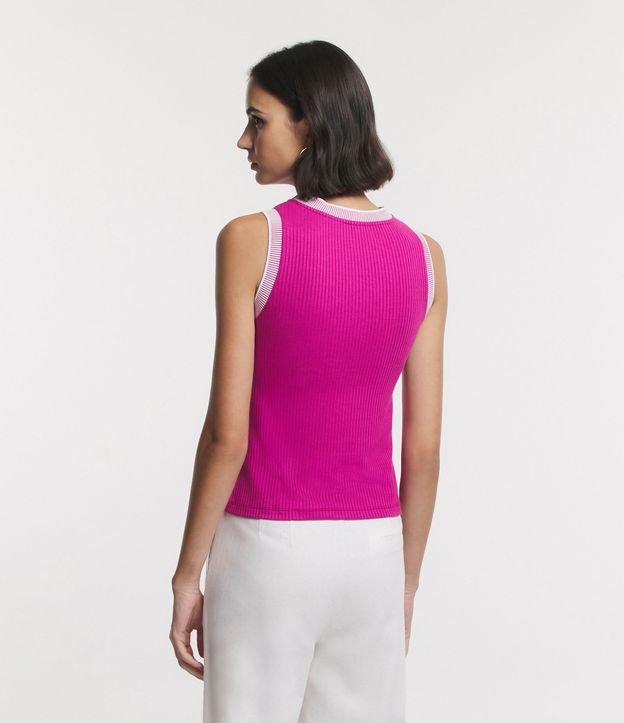 Blusa sin Manga en Viscosa con Detalle Jacquard en el Cuello y Sisas 3