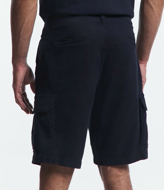 Bermuda Cargo en Sarga Lavada con Elastano y Detalles de Cordón 4